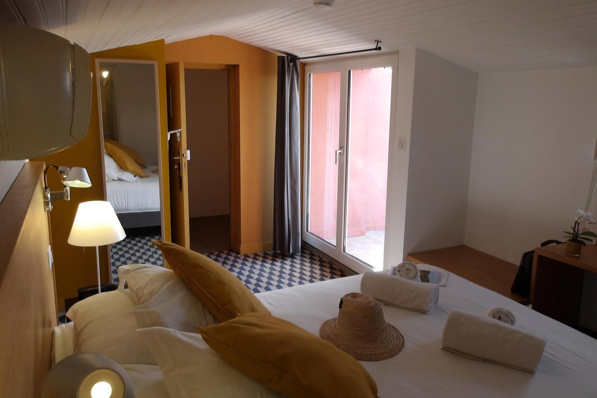 La Maison Des Ocres - Provence 3*
