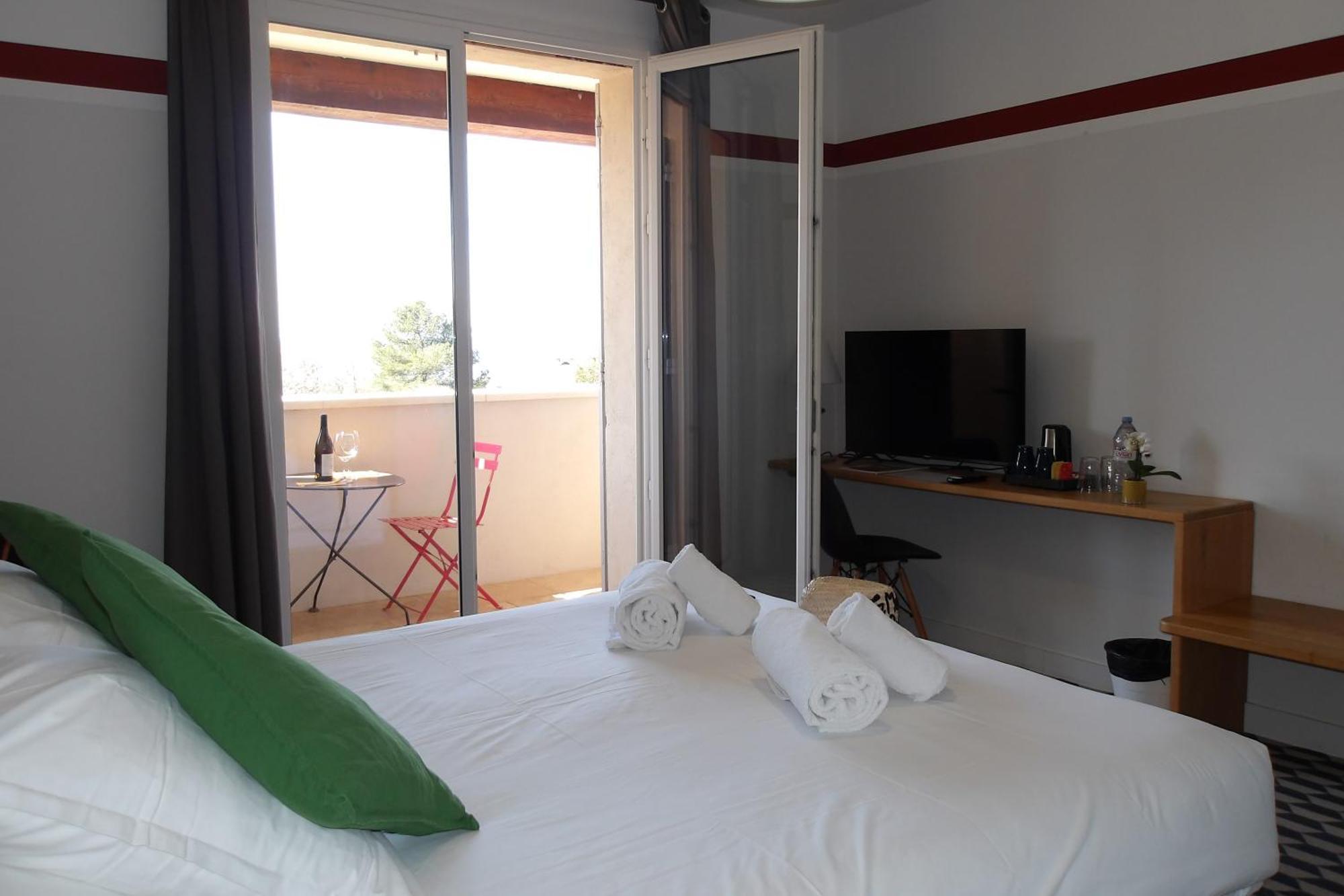 Hotel La Maison Des Ocres